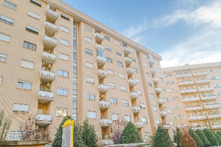 Foto Appartamento in Viale Bruno Rizzieri 46, Roma Cinecittà di 72 m²