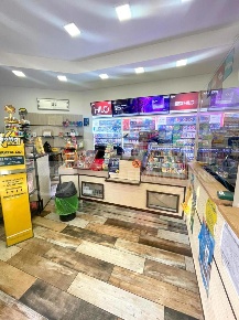 Foto Attività commerciale in colli aminei, Napoli di 90 m² con 3 locali