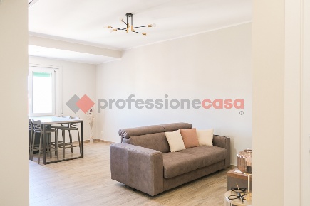 Foto Appartamento in Via Colonnello F. BertÃ¨ 73, Milazzo Centro di 75 m²