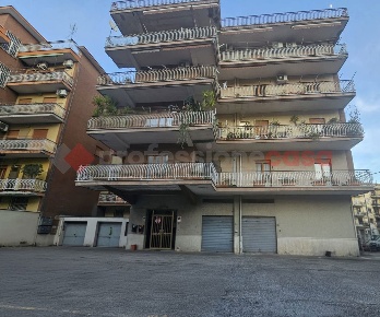 Foto Appartamento in Via Telesio 59, Cassino Centro di 113 m² con 3 locali