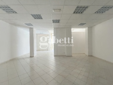 Foto Ufficio in Via di Novoli 80, Firenze Novoli di 87 m² con 2 locali