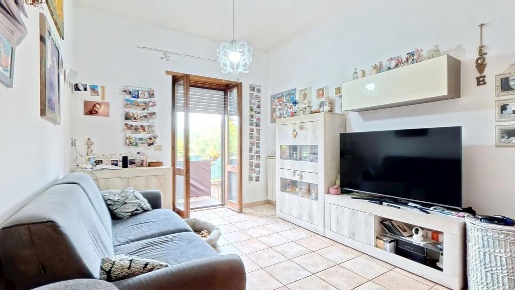 Foto Appartamento in Via LEONARDO MELLANO 127, Roma Acilia di 80 m²