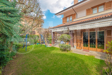 Foto Villa singola in Viale Bassano 5, Rivoli Uriola - Scaravaglio