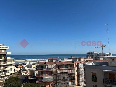 Foto Appartamento in perosi, Bari San Girolamo di 103 m² con 4 locali