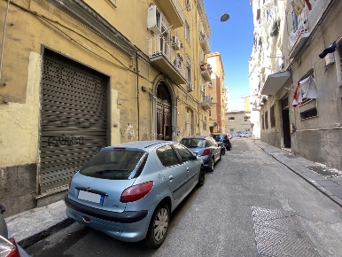 Foto Magazzino in Milano, Napoli Vasto di 44 m² in vendita