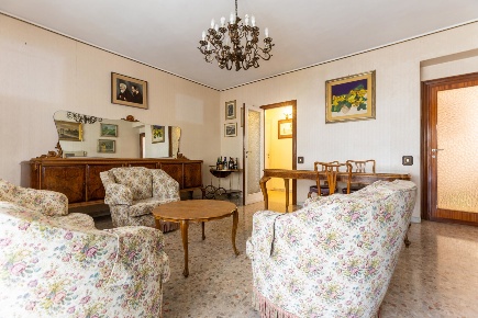 Foto Appartamento in Oderisi da Gubbio, Roma Marconi di 160 m² con 4 locali