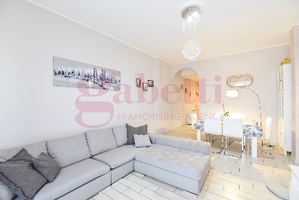 Foto Appartamento in Via Monte Resegone, Novedrate Centro di 95 m²