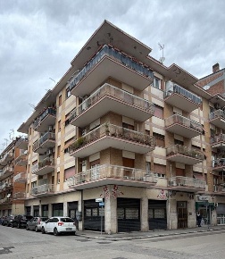 Foto Appartamento in Via Marconi snc, Cassino Centro di 134 m² con 4 locali