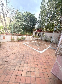 Foto Appartamento in san carlo alle mortelle, Napoli Monte di Dio di 225 m²