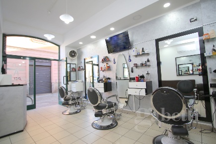 Foto Negozio in Via Matteotti 13, Busto Arsizio Piazza Santa Maria di 40 m²