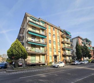 Foto Appartamento in Via Bonfadio 32, Verona Borgo Venezia di 130 m²
