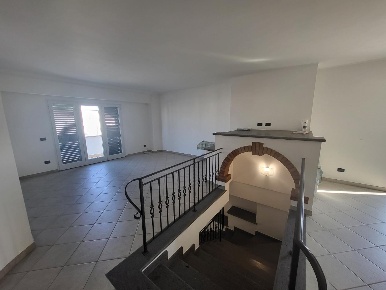 Foto Appartamento a Calcinaia di 135 m² con 5 locali in affitto