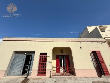 Foto Appartamento a Alessano Montesardo di 241 m² con 8 locali in vendita