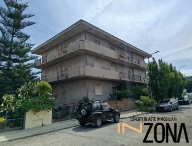 Foto Appartamento in Via Vestina, Montesilvano Villa Carmine di 225 m²