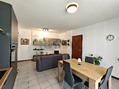 Foto Appartamento in Corso Italia 15, Osio Sopra di 78 m² con 3 locali