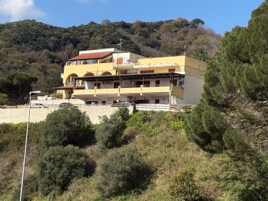 Foto Appartamento in Contrada Baglio, Messina di 145 m² con 4 locali
