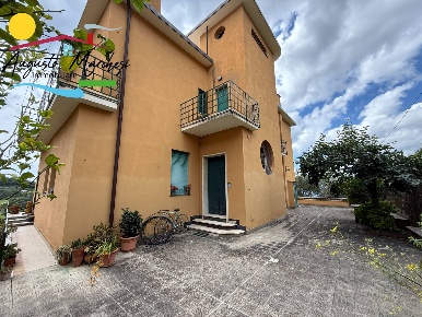 Foto Appartamento in VIA ENRICO FIGARI 19, Camogli Boschetto di 71 m²