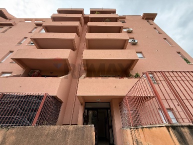 Foto Appartamento in Via Generale Domenico Chinnici 58, Palermo di 125 m²