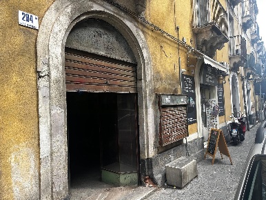 Foto Attività commerciale in Via Garibaldi 284, Catania Centro Storico