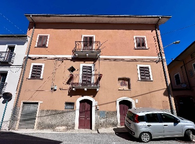 Foto Casa indipendente in Corso Sallustio snc, Pizzoli Centro di 120 m²