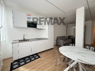 Foto Appartamento in via Desenzano 14, Milano Gambara di 45 m² con 1 locali