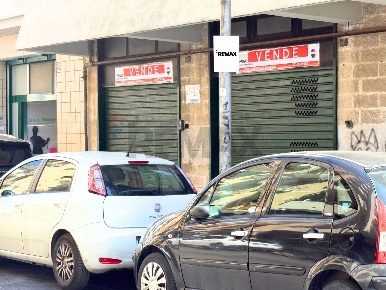 Foto Locale commerciale in Viale Cristoforo Colombo 24, Foggia Immacolata