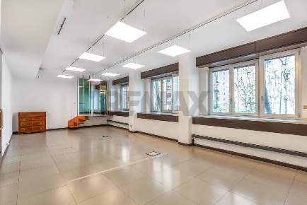 Foto Ufficio in VIA DOMENICHINO 7, Milano Amendola - Buonarroti di 209 m²