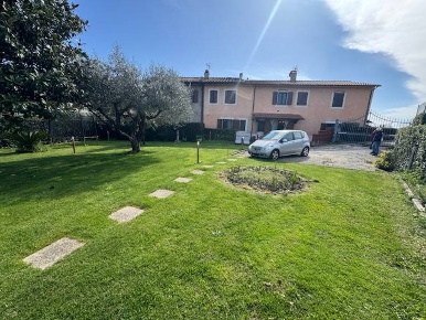 Foto Appartamento a Cascina Navacchio Nord - Zambra di 110 m² con 4 locali