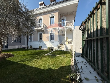 Foto Appartamento in via Ajraghi, Milano Certosa di 55 m² con 2 locali