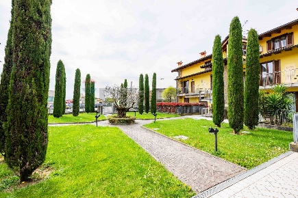 Foto Appartamento a Grassobbio di 106 m² con 3 locali in vendita