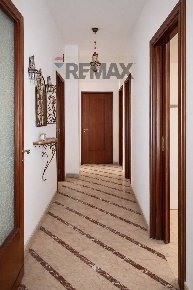 Foto Appartamento in Via Cefalù 18, Lentini di 98 m² con 6 locali