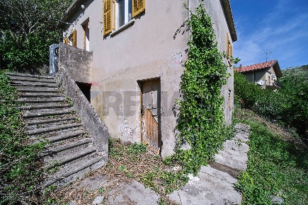 Foto Casa indipendente in Via dei Vergottini 19, Trieste di 60 m²