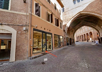 Foto Locale commerciale in CORSO DELLA REPUBBLICA 34, Fabriano Centro