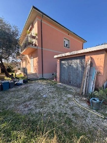 Foto Appartamento a Pisa Lungarno Gabriele D'Annunzio di 120 m² in vendita