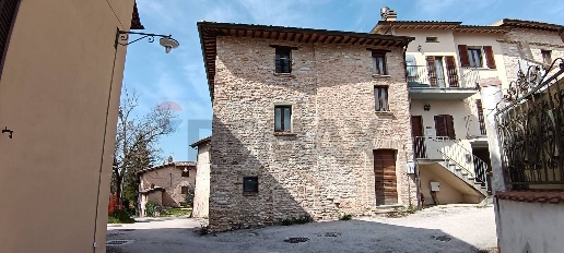 Foto Appartamento in Località Colle, Nocera Umbra Gaifana Colle di 168 m²