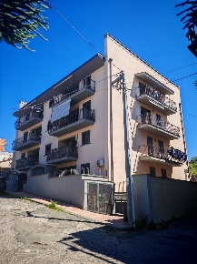 Foto Appartamento a Paternò di 125 m² con 5 locali in vendita