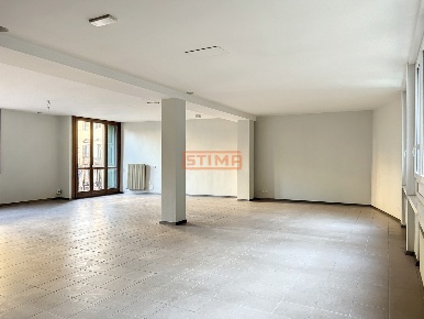 Foto Ufficio a Treviso di 115 m² con 2 locali in affitto