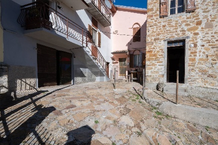 Foto Case semi ndipendenti in Strada per Bersatico 14, Lesignano de' Bagni