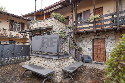 Foto Casa indipendente in Via Don G. Bosco 21, Calusco d'Adda di 119 m²