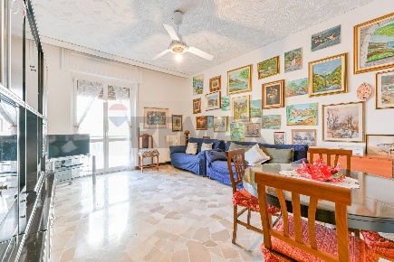 Foto Appartamento in VIA MARCONI 20, Rho San Pietro - Pace di 98 m²