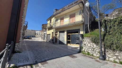 Foto Case semi ndipendenti in via cantone, Montemarano di 185 m² in vendita