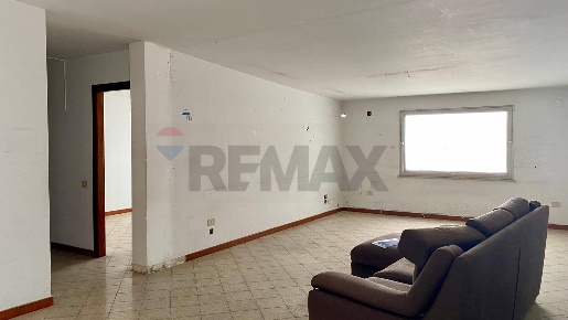 Foto Ufficio in Via Ausonia 34/A, Palermo De Gasperi - Croce Rossa di 82 m²