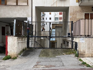 Foto Ufficio in Via Ausonia 34/A, Palermo De Gasperi - Croce Rossa di 82 m²