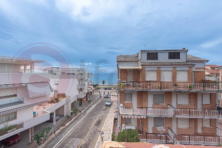 Foto Appartamento in Via Valle, Sperlonga Centro di 80 m² con 6 locali