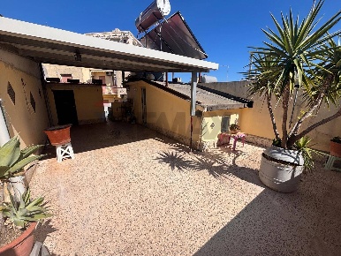 Foto Casa indipendente in Via Giacomo Puccini 35, Noto Centro di 132 m²