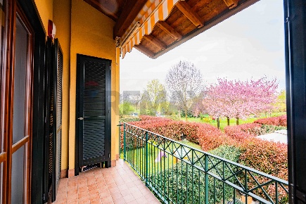 Foto Appartamento a Curno di 136 m² con 4 locali in vendita