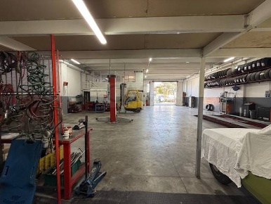 Foto Capannone industriale in Via Roma, Martinsicuro Centro di 300 m²