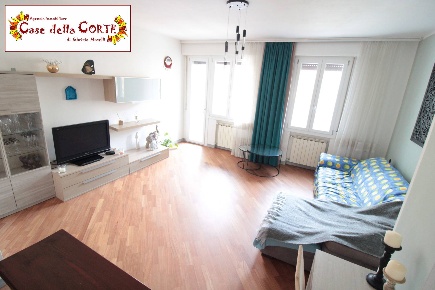 Foto Appartamento in Via Alcide de Gasperi, Cento Cento Paese di 90 m²