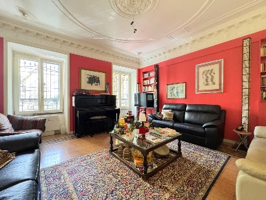 Foto Appartamento in via umberto biancamano, Roma San Giovanni di 186 m²