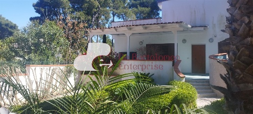 Foto Villa unifamiliare in via Collins, Castellaneta Castellaneta Marina